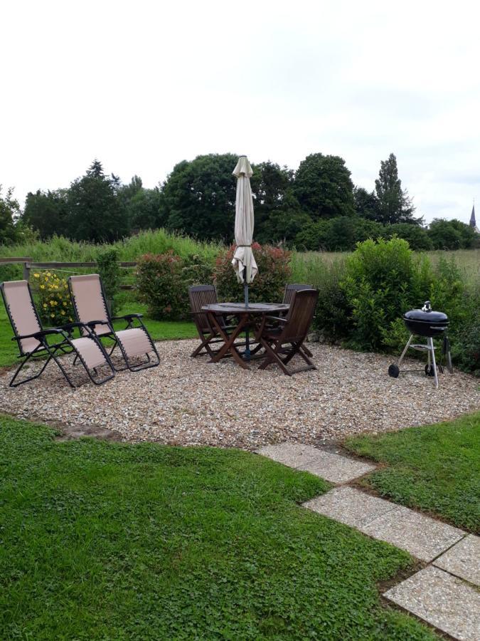 Laroulottedubec Villa Malleville-sur-le-Bec Exteriör bild