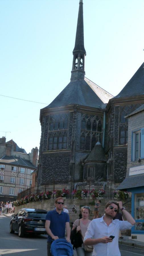 Laroulottedubec Villa Malleville-sur-le-Bec Exteriör bild